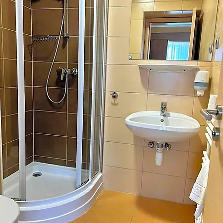 Bf * Балатонфёльдвар
