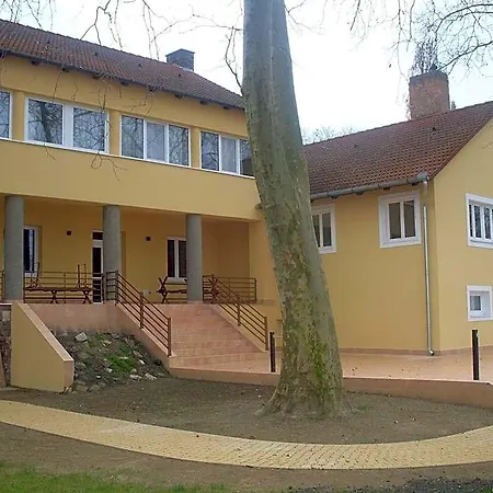 Bf Балатонфёльдвар